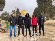 شباب من يافا يصلون الأقصى المبارك سيراً على الأقدام 